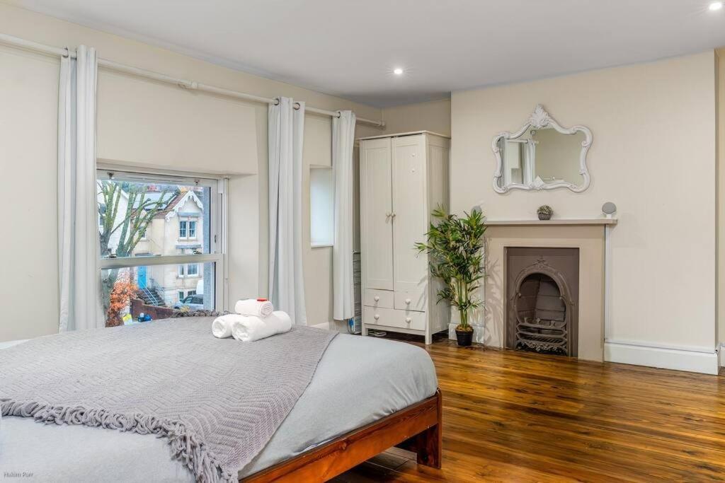 Smart-Home In Original Victorian Building Bristol Exteriör bild